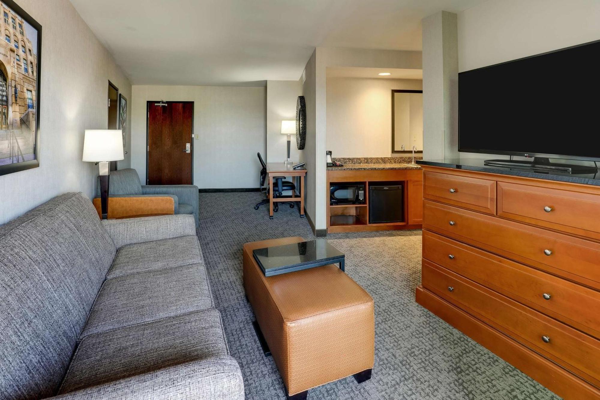 Drury Inn & Suites Phoenix Airport ภายนอก รูปภาพ